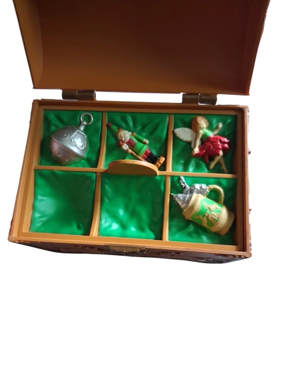 Hallmark Santa's Ornament Treasures Ornament